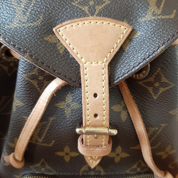 Louis Vuitton backpack 1/2 listing - Picture 10 of 16